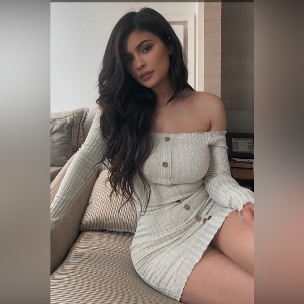 Jacklyn Off the shoulder dress